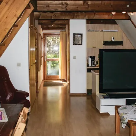 بيت للعطل Three-bedroom Holiday In *