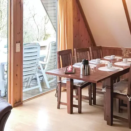 Three-bedroom Holiday In بيت للعطل باد آرولزن