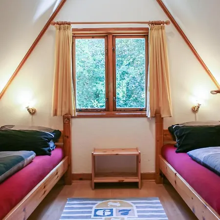 Three-bedroom Holiday In بيت للعطل باد آرولزن